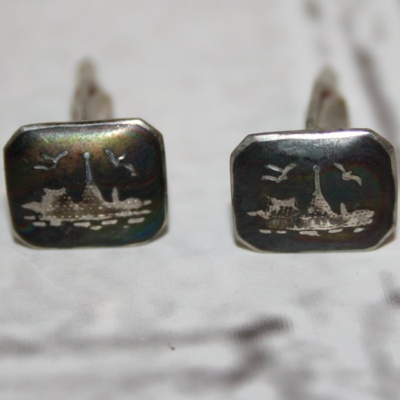 Sterling Silver Other - Vintage sterling silver Eiffel tower Siam Cuff Links .5" wide